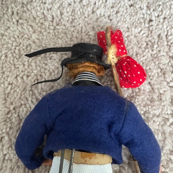 Vintage Folk Art Hobo Figurine Hard Face, Lower Legs, Shoes‎ & Hands 9” on Stand - Picture 11 of 11